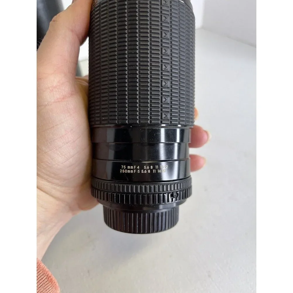 Sigma Zoom-8 Lens 1: 4-5 F=75-250mm Zoom Multi Coated Made In Japan 915709 Case